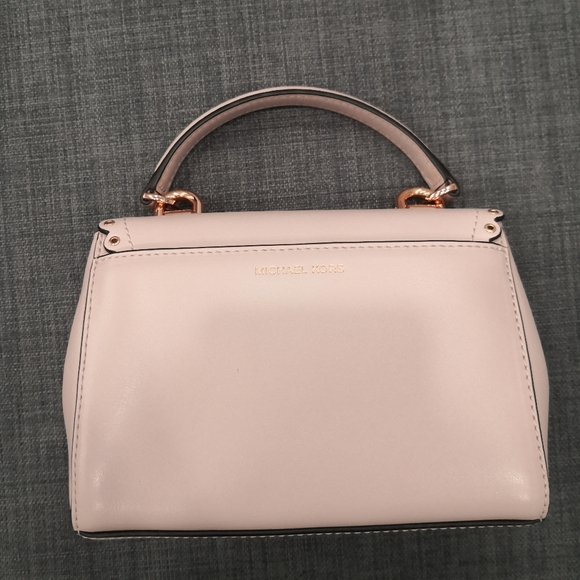 Michael  Kors Crossbody Bag - Picture 3 of 11
